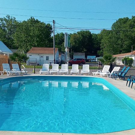 The Palms Motel Geneva-on-the-Lake Bagian luar foto